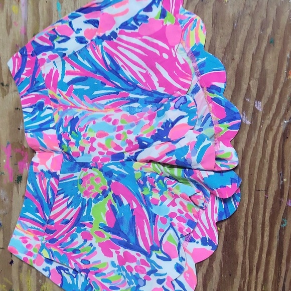 Lilly Pulitzer Vibrant Pink and Blue Women's Shorts 2 for 1 Dahlia EUC - Picture 4 of 5